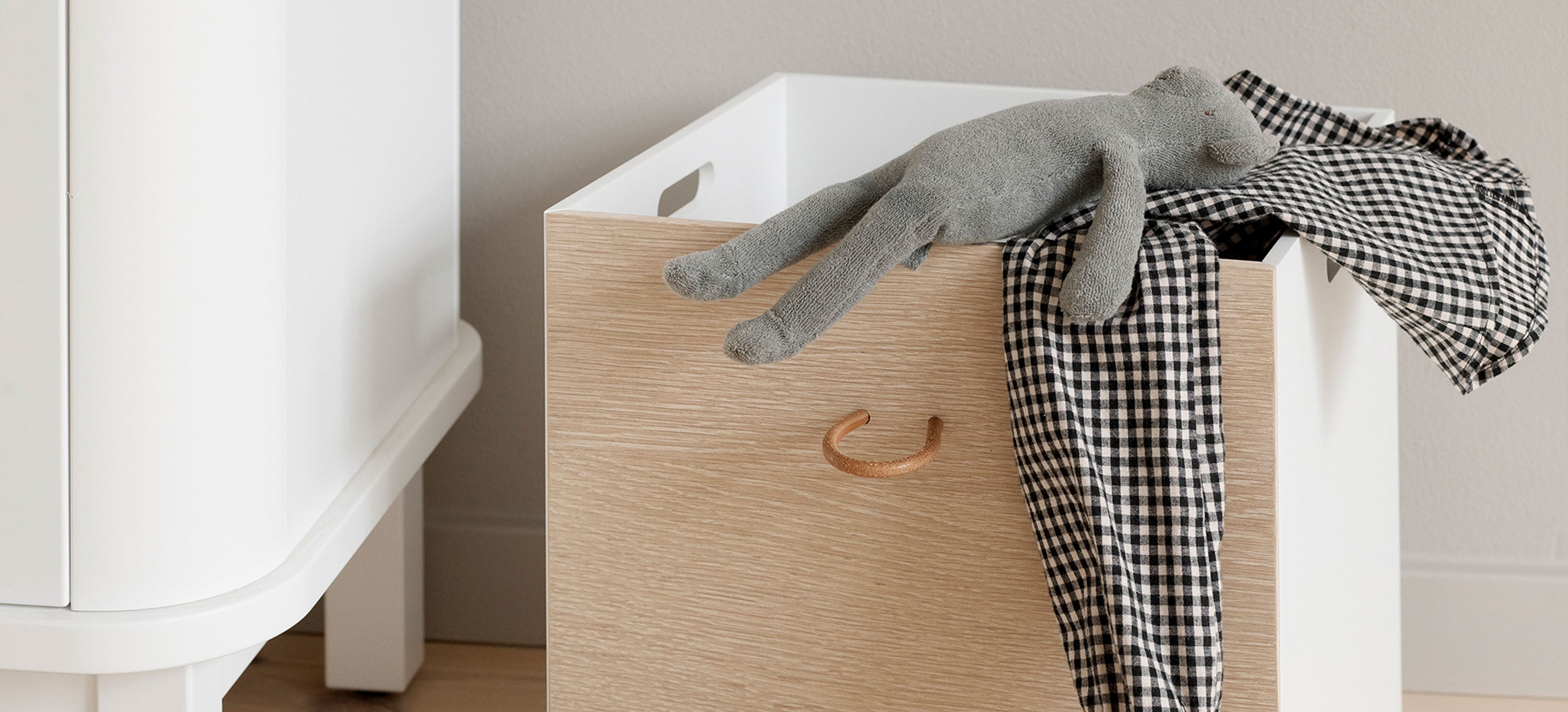 Reoler - Oliver Furniture