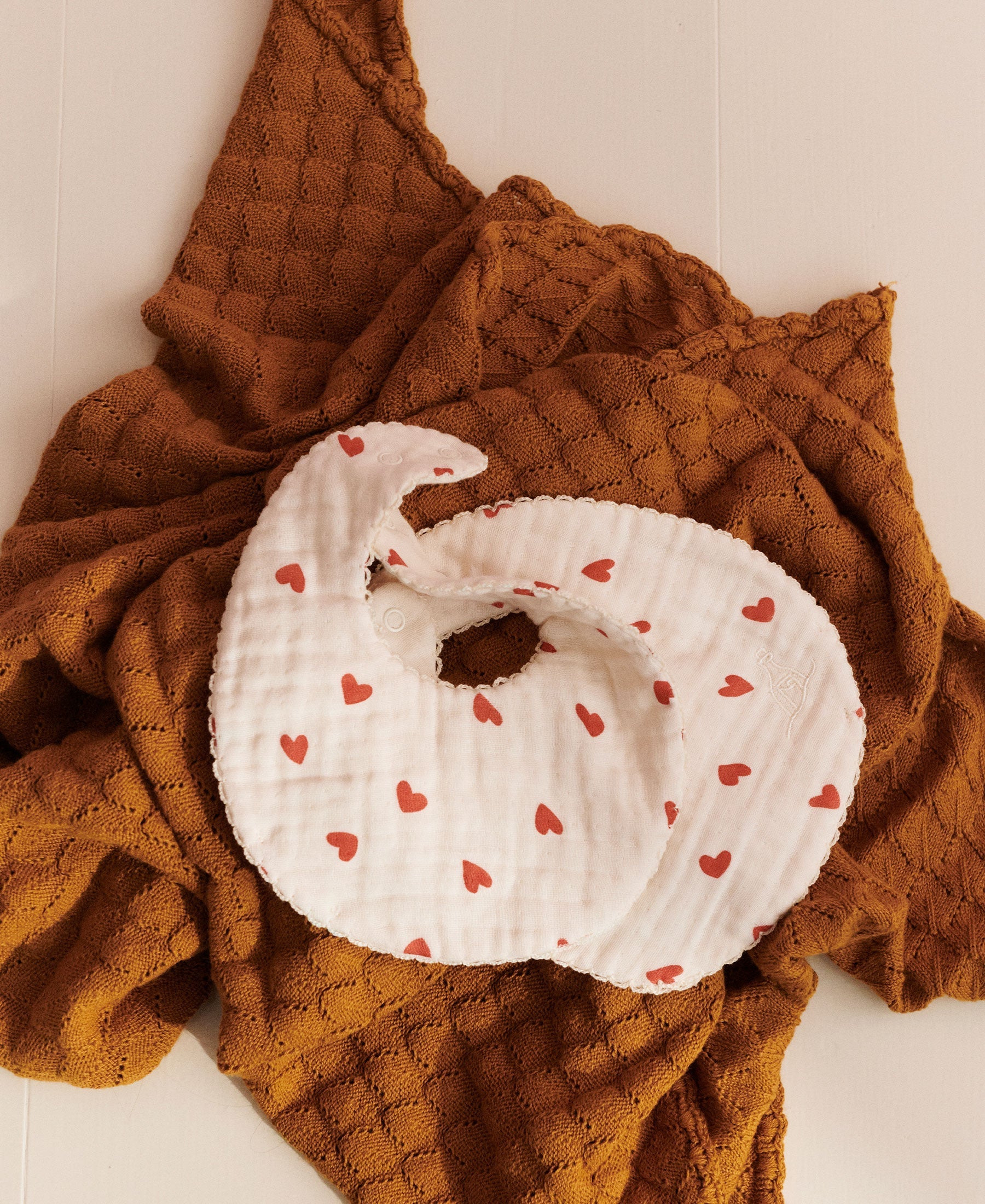 Koa Bib, Little Love