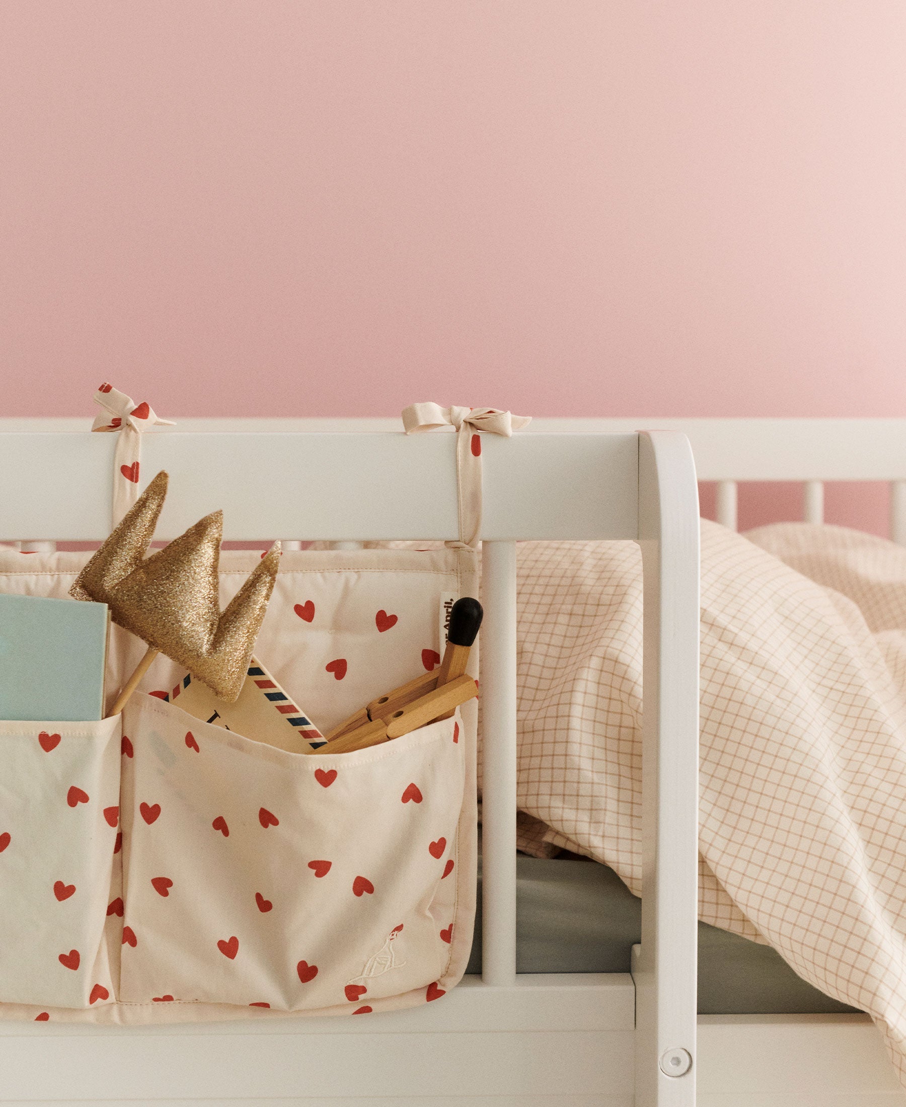 Polly Bed Pockets, Little Love