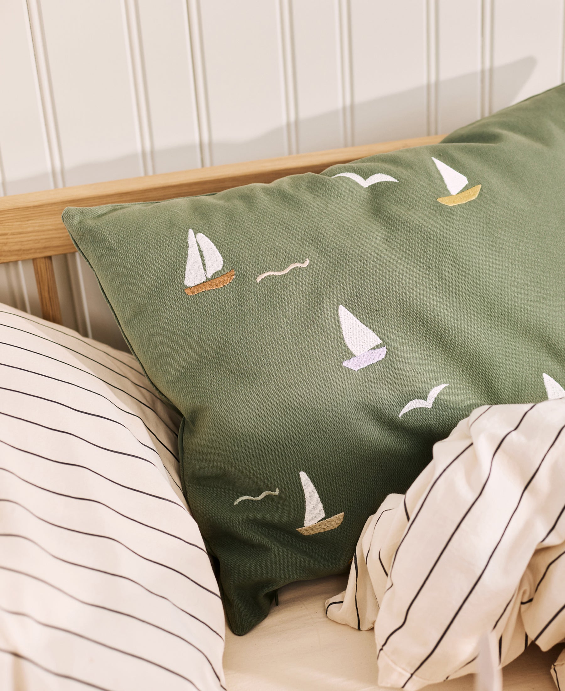 Cinna Cushion, Sailboats