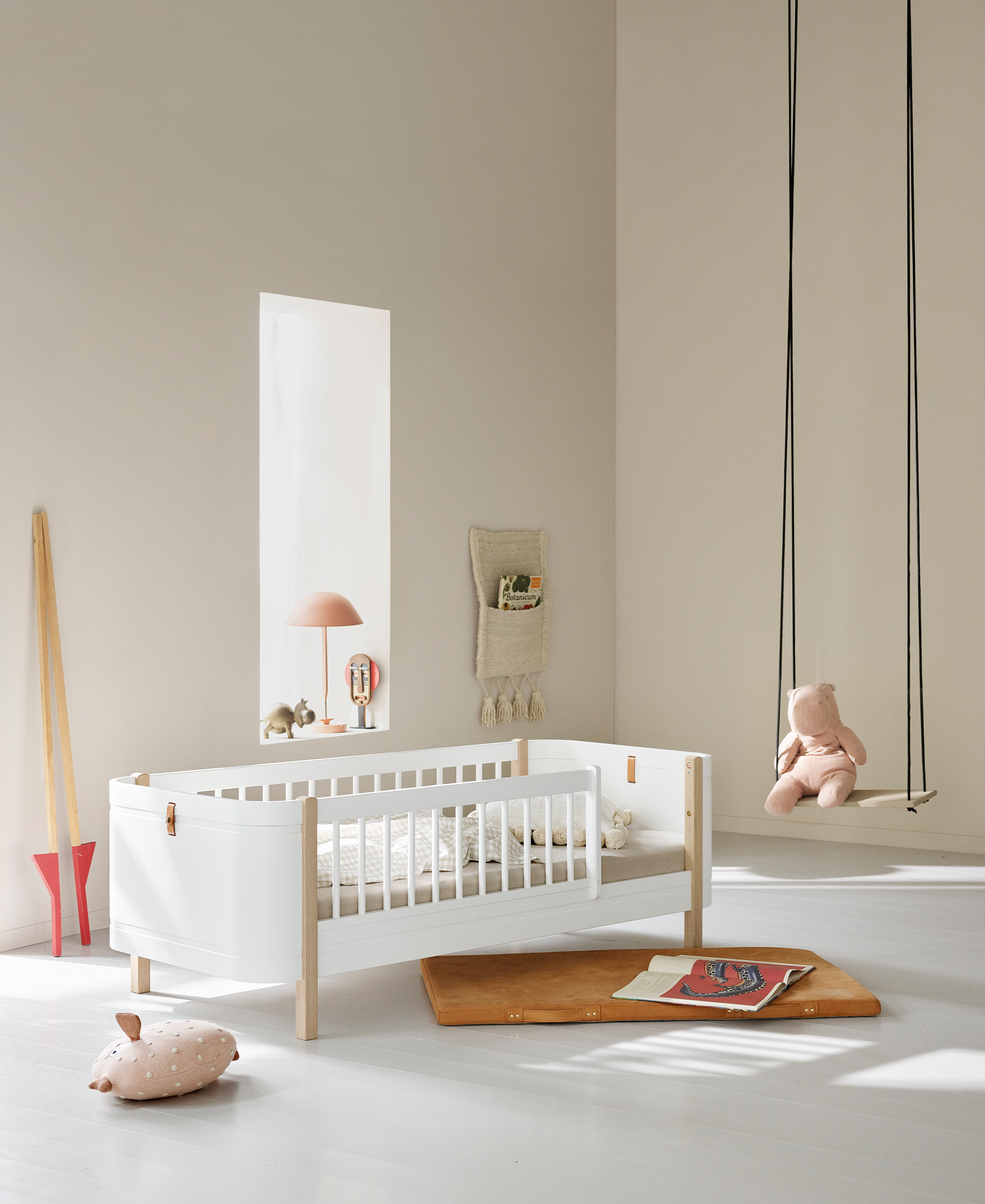 Wood Mini+ junior bed, white/oak